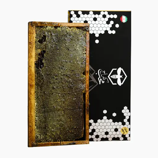 عسل با موم و چوب